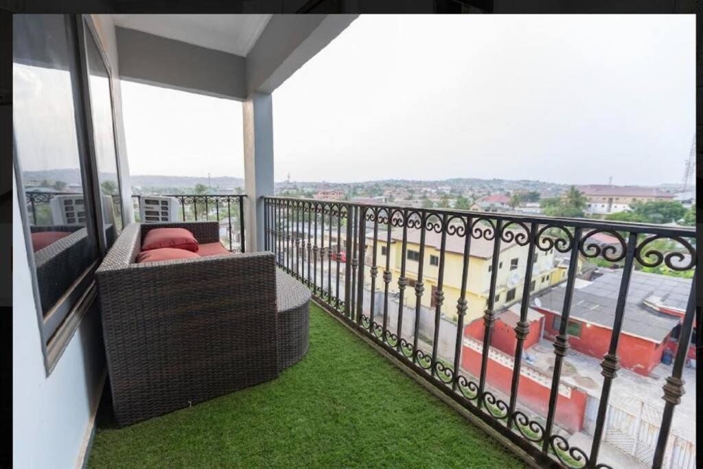 Cozy Penthouse ,Accra Ghana Owuraman Bagian luar foto