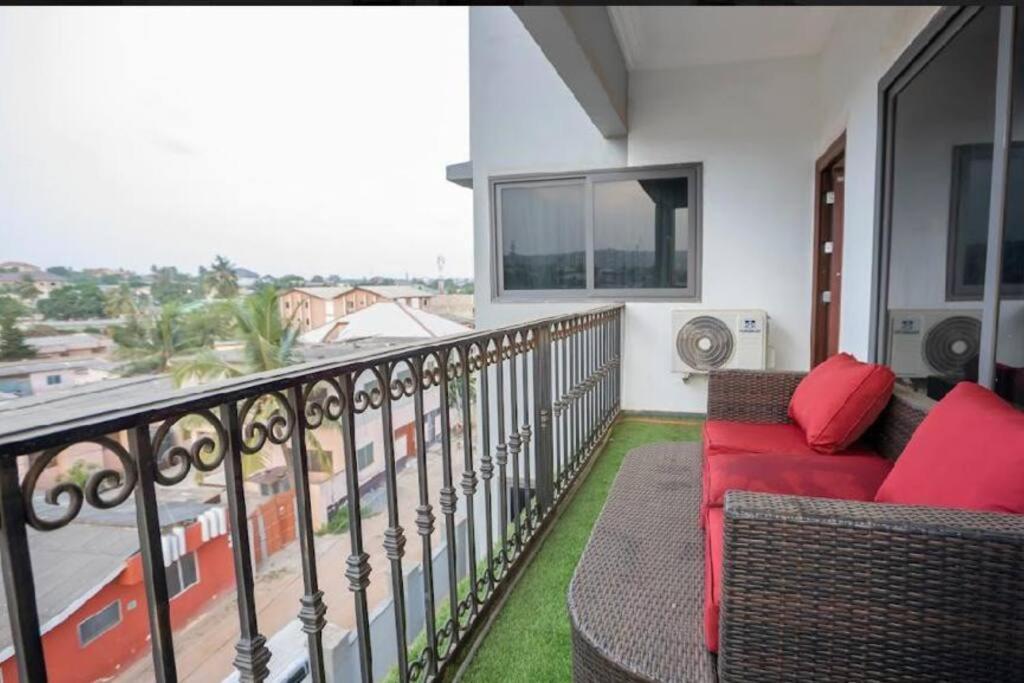 Cozy Penthouse ,Accra Ghana Owuraman Bagian luar foto